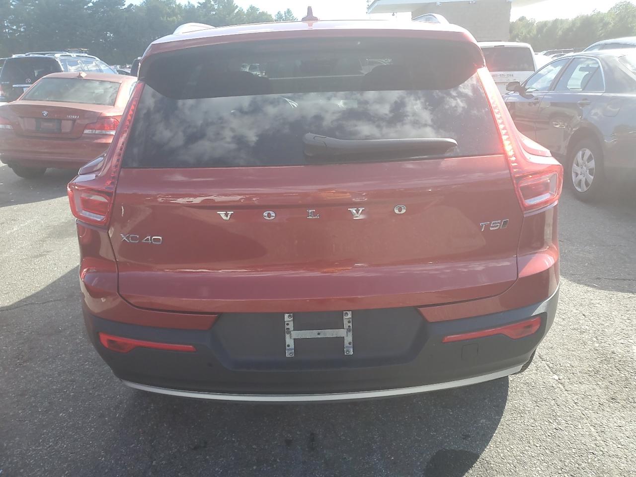 2019 Volvo Xc40 T5 Momentum VIN: YV4162UK1K2074820 Lot: 84550215