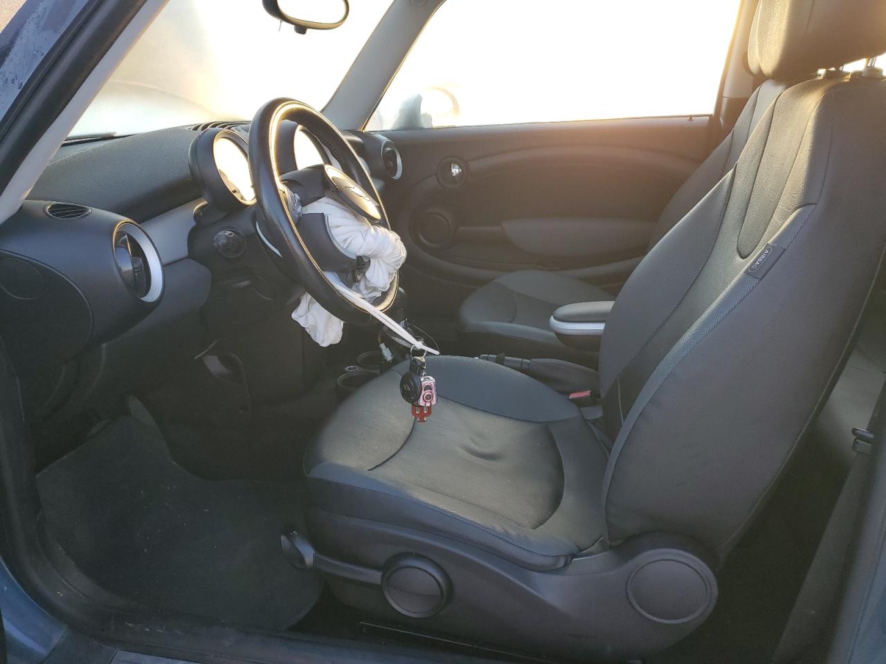 2009 Mini Cooper VIN: WMWMF33519TW77060 Lot: 86070705