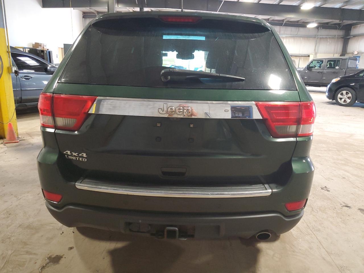 2011 Jeep Grand Cherokee Limited VIN: 1J4RR5GG0BC612711 Lot: 84925675