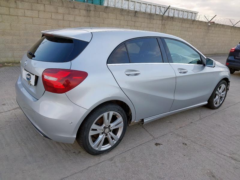 2016 MERCEDES-BENZ A 200 D SPORT PREMIUM AUT 