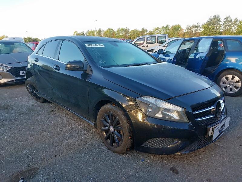 2014 MERCEDES-BENZ A180 BLUEEFFICIENCY SE CD 