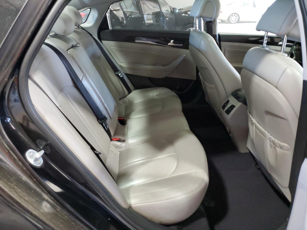 2017 Hyundai Sonata Hybrid VIN: KMHE34L11HA051887 Lot: 82402315