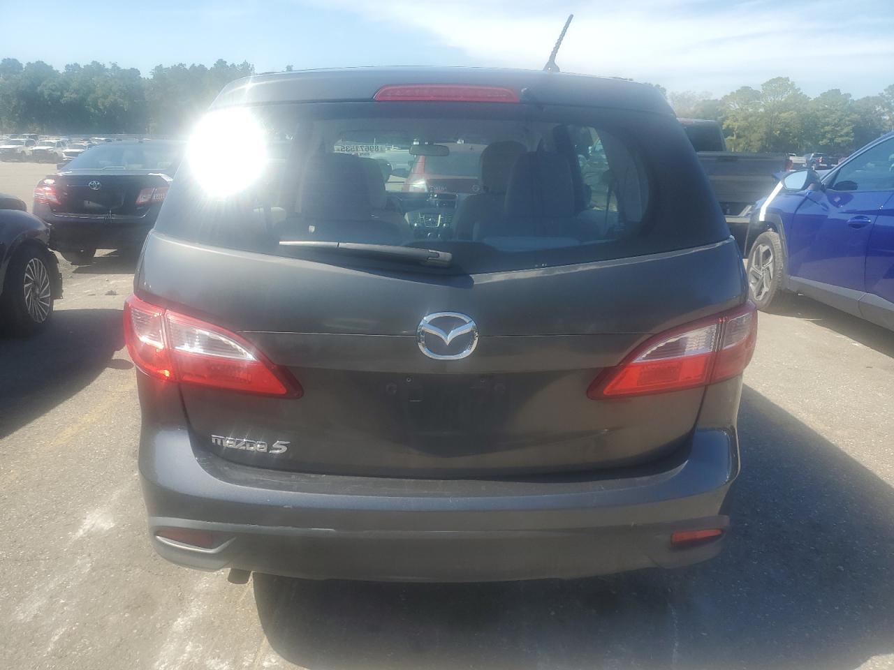 2014 Mazda 5 Sport VIN: JM1CW2BLXE0165897 Lot: 89671535