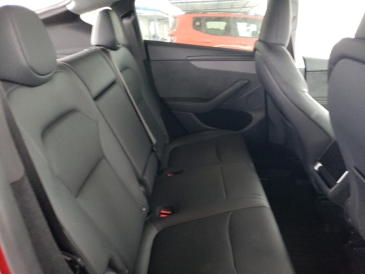 2026 Tesla Model Y VIN: 7SAYGDEE4TF339931 Lot: 84416155