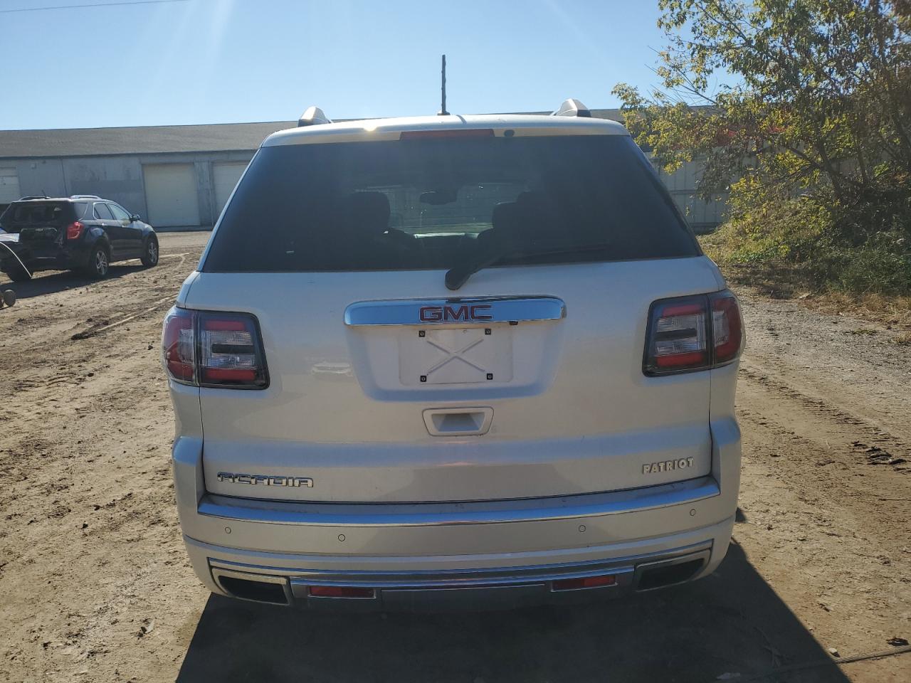 2015 GMC Acadia Denali VIN: 1GKKRTKD2FJ267017 Lot: 82647255