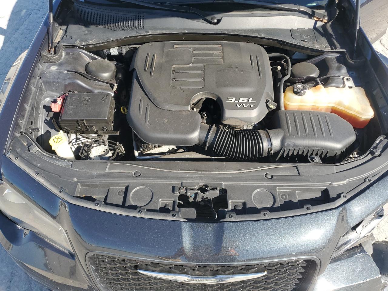 2019 Chrysler 300 S VIN: 2C3CCABG7KH515228 Lot: 90239625