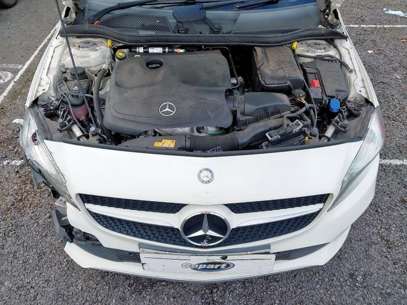 2017 MERCEDES-BENZ A 160 SE 