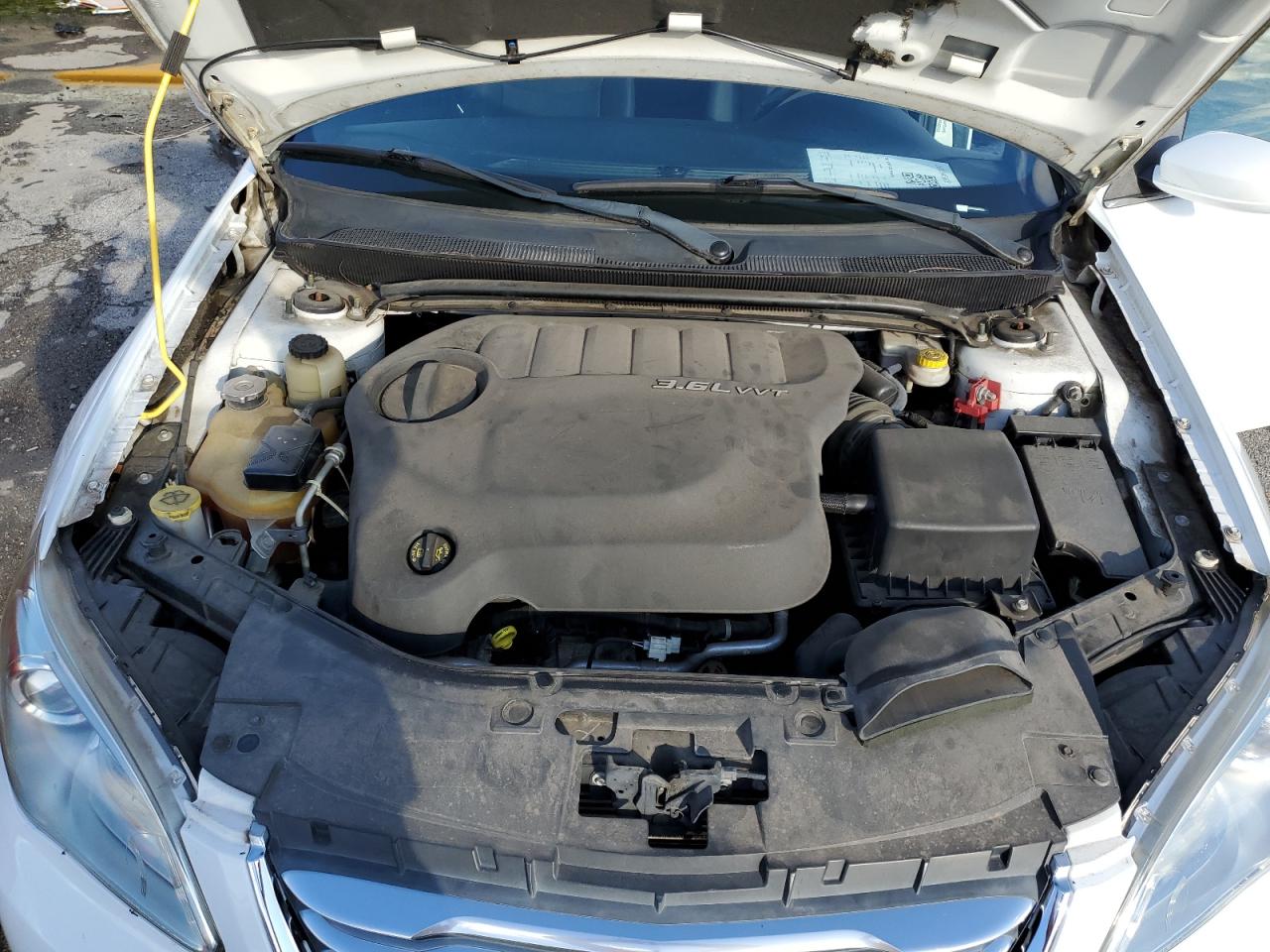 2011 Chrysler 200 Touring VIN: 1C3BC1FG5BN571360 Lot: 85297775