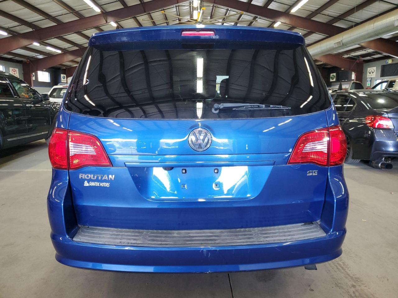 2011 Volkswagen Routan Se VIN: 2V4RW3DG0BR766825 Lot: 89856475