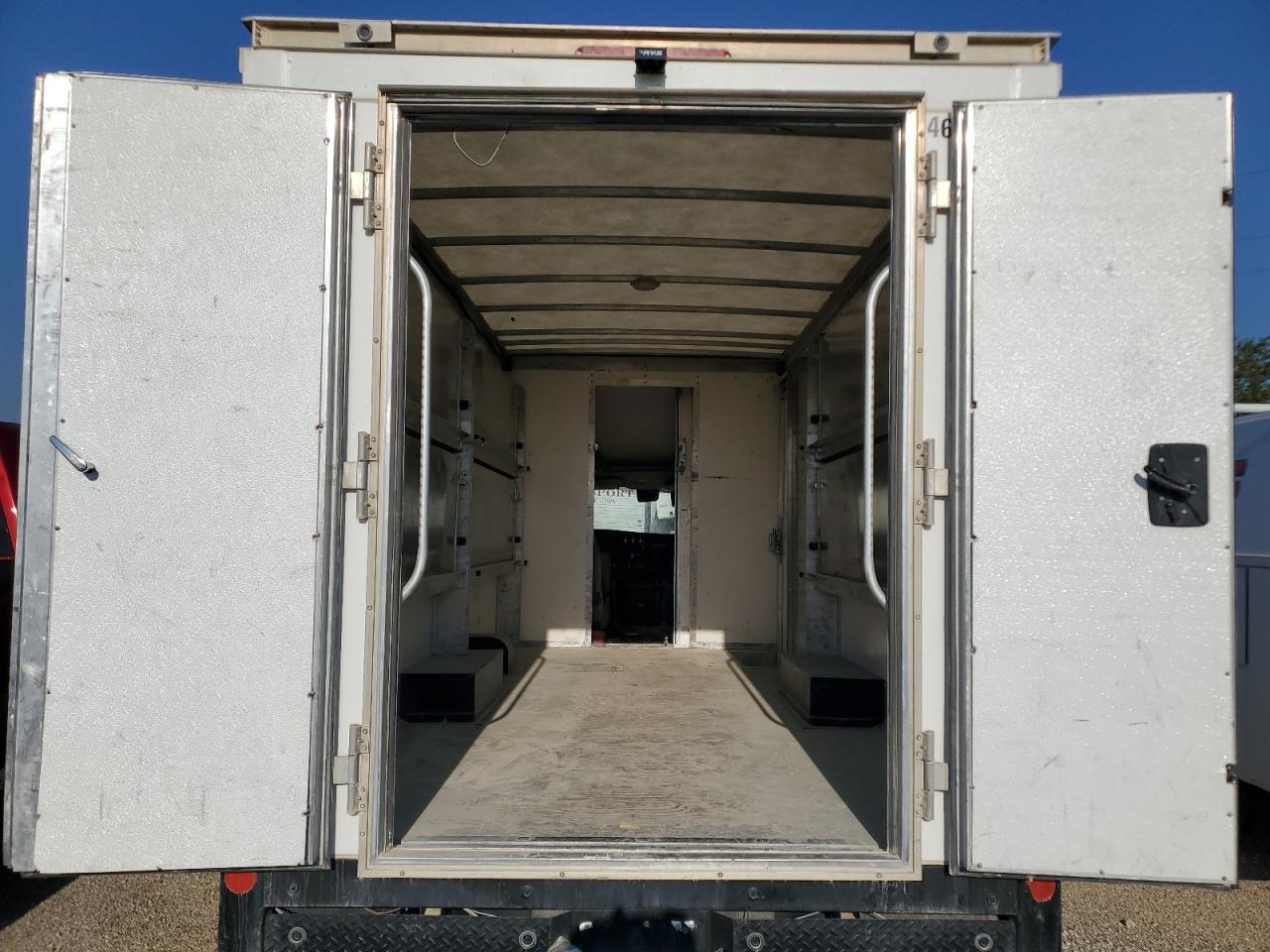 2021 GMC Savana Cutaway G3500 VIN: 1GD07SF74M1301622 Lot: 81825545