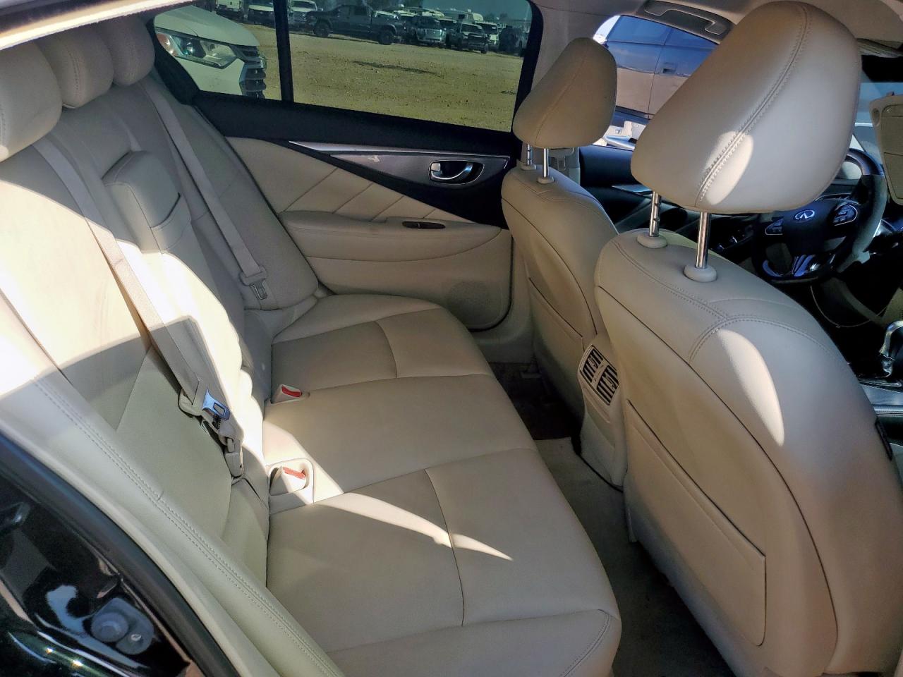 2016 Infiniti Q50 Premium VIN: JN1EV7AP2GM303153 Lot: 90286995