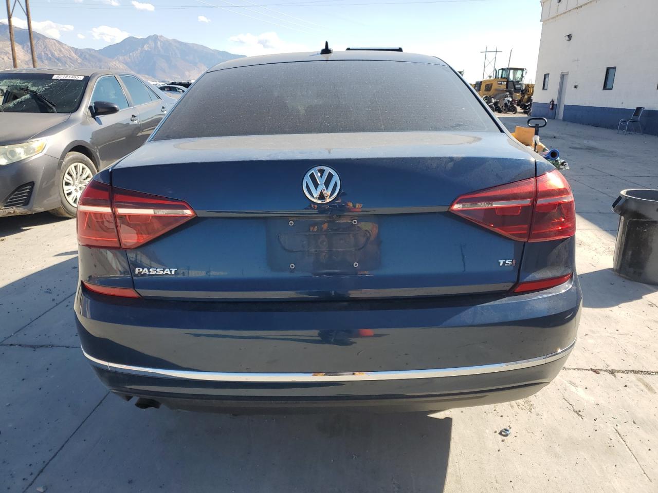 2019 Volkswagen Passat Wolfsburg VIN: 1VWLA7A34KC002117 Lot: 81999595