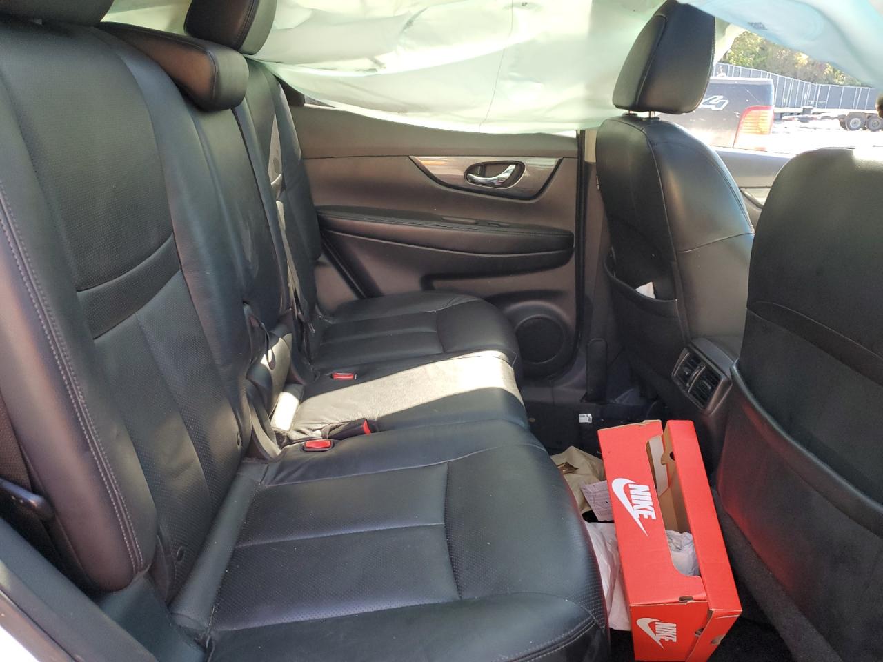 2015 Nissan Rogue S VIN: 5N1AT2MVXFC777821 Lot: 85648325