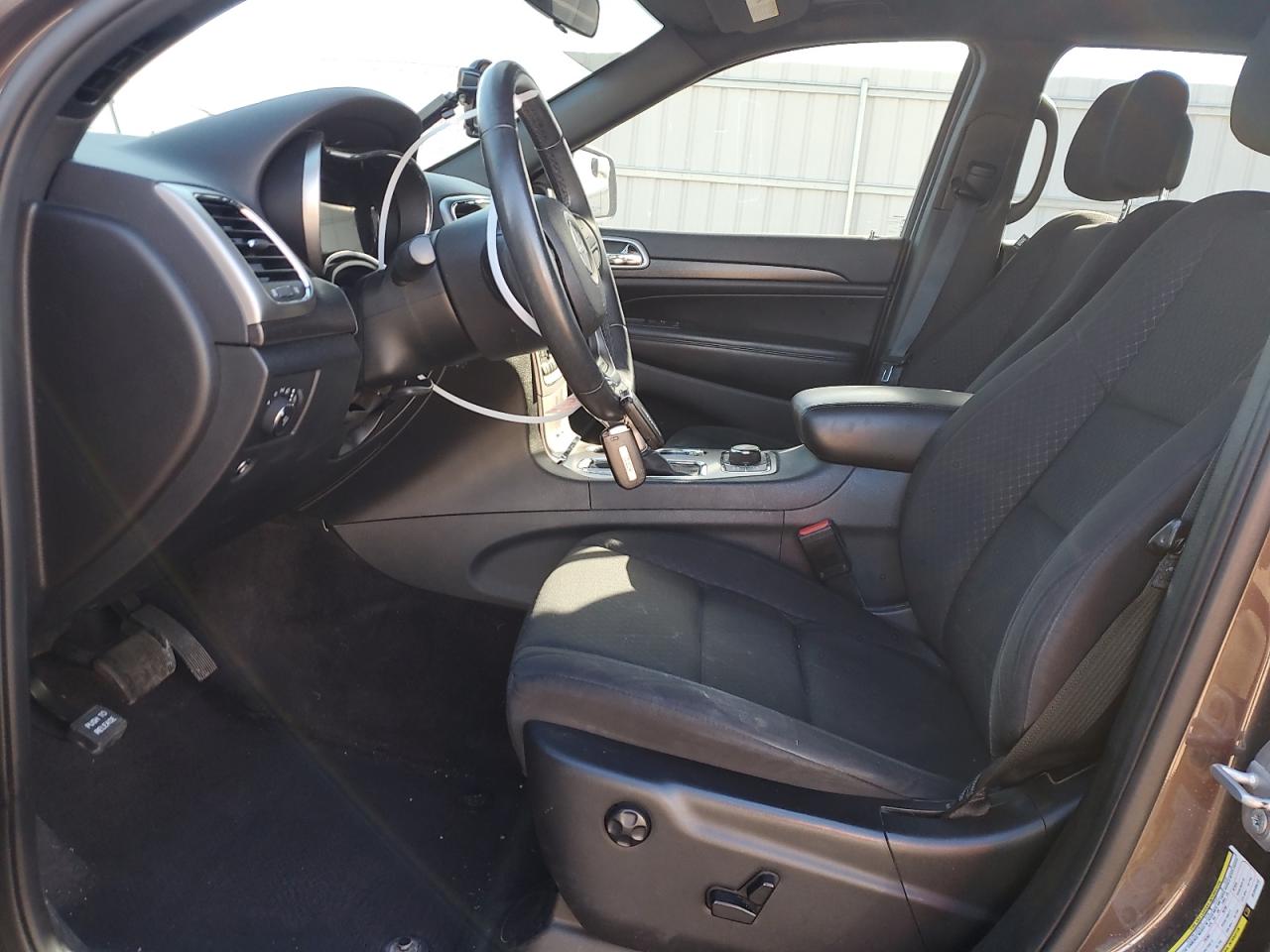 2018 Jeep Grand Cherokee Laredo VIN: 1C4RJFAG8JC348972 Lot: 87119535