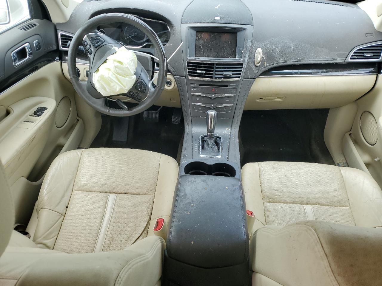 2015 Lincoln Mkt VIN: 2LMHJ5AT6FBL01885 Lot: 81505875