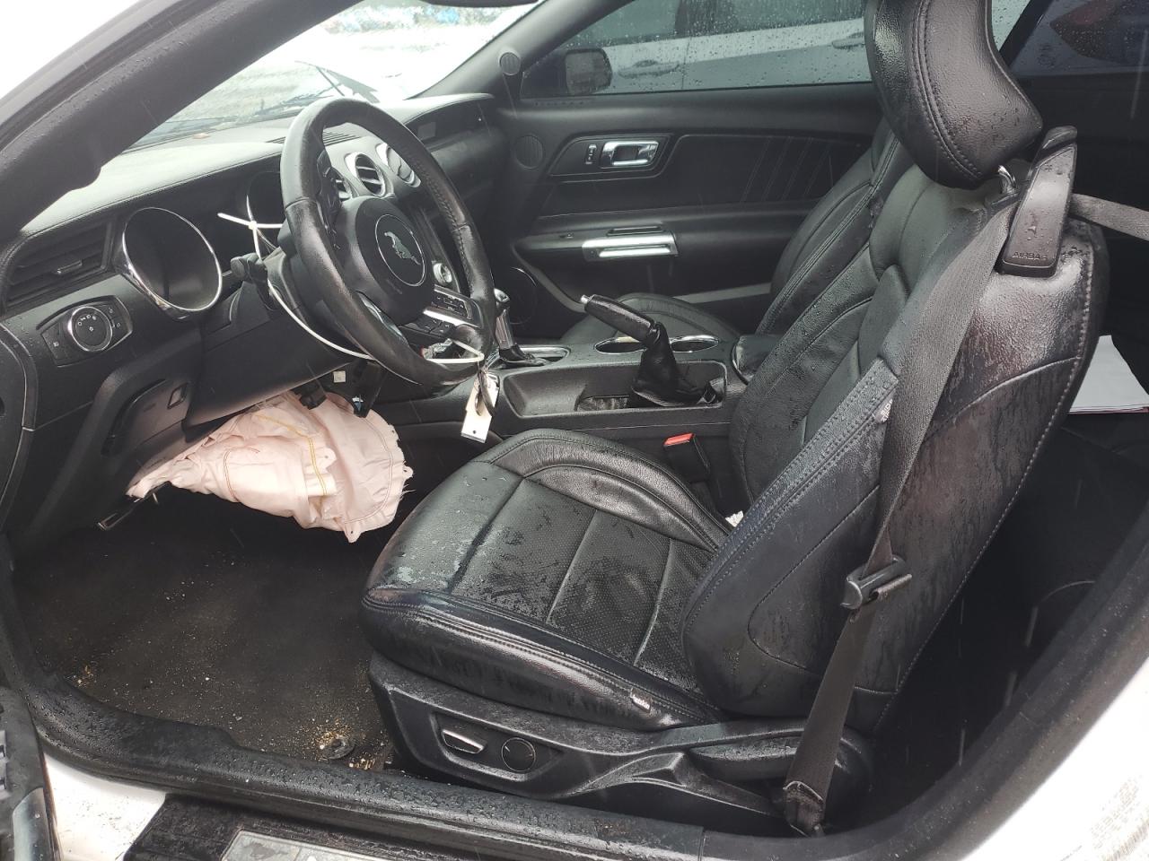 2016 Ford Mustang VIN: 1FATP8UH2G5216409 Lot: 85640265