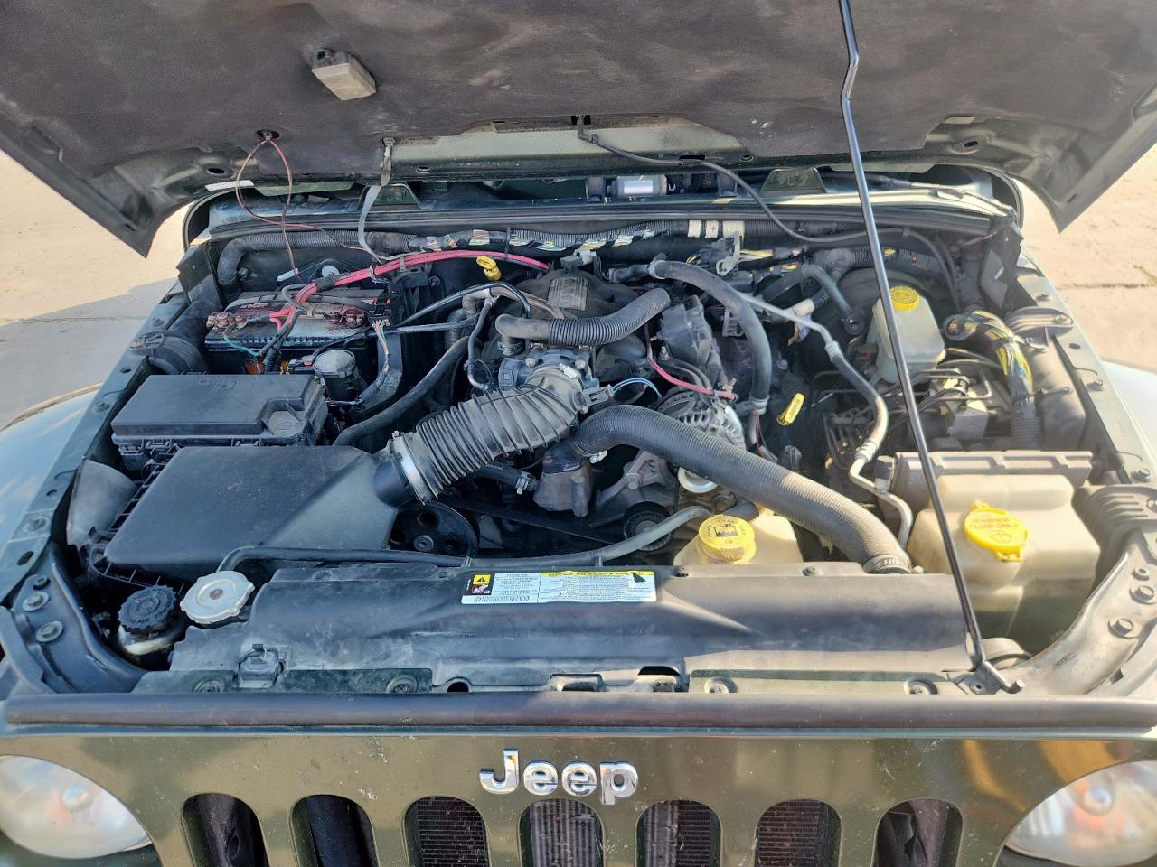 2007 Jeep Wrangler Sahara VIN: 1J4GB59197L110307 Lot: 84074055