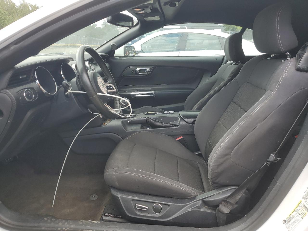 2016 Ford Mustang VIN: 1FATP8EM9G5243439 Lot: 84819835