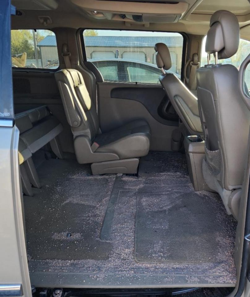 2014 Chrysler Town & Country Touring L VIN: 2C4RC1CG4ER336535 Lot: 82711445