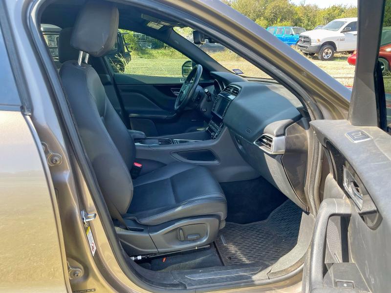 Parquets JAGUAR F-PACE 2017 Brown