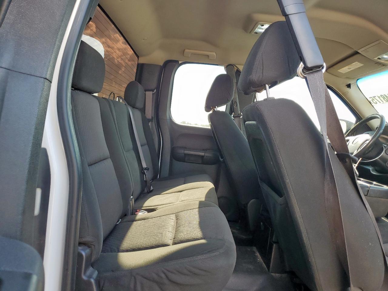 2011 Chevrolet Silverado C1500 Lt VIN: 1GCRCSE02BZ345645 Lot: 82348175