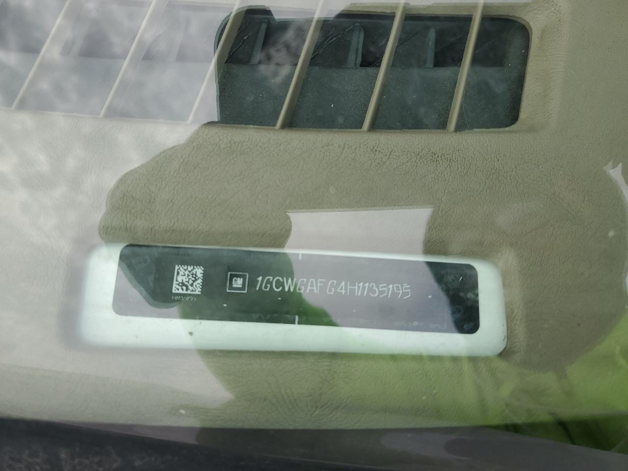 2017 Chevrolet Express G2500 VIN: 1GCWGAFG4H1135195 Lot: 90007585