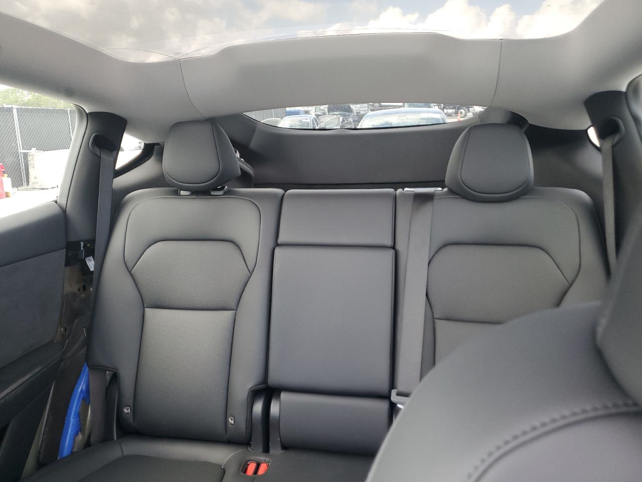 2026 Tesla Model Y VIN: 7SAYGDEE8TA401683 Lot: 85519855