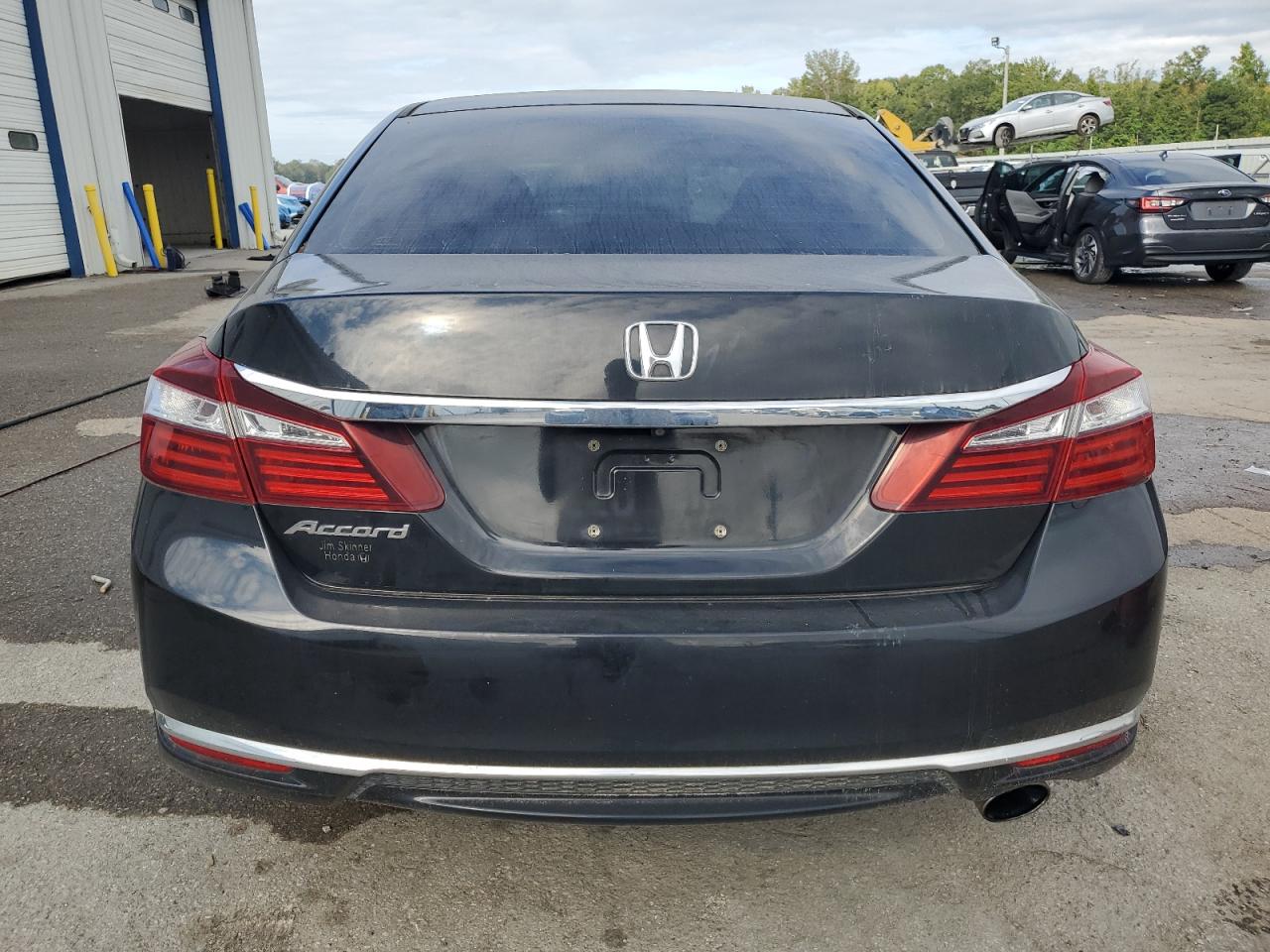2016 Honda Accord Lx VIN: 1HGCR2F33GA183951 Lot: 82152675