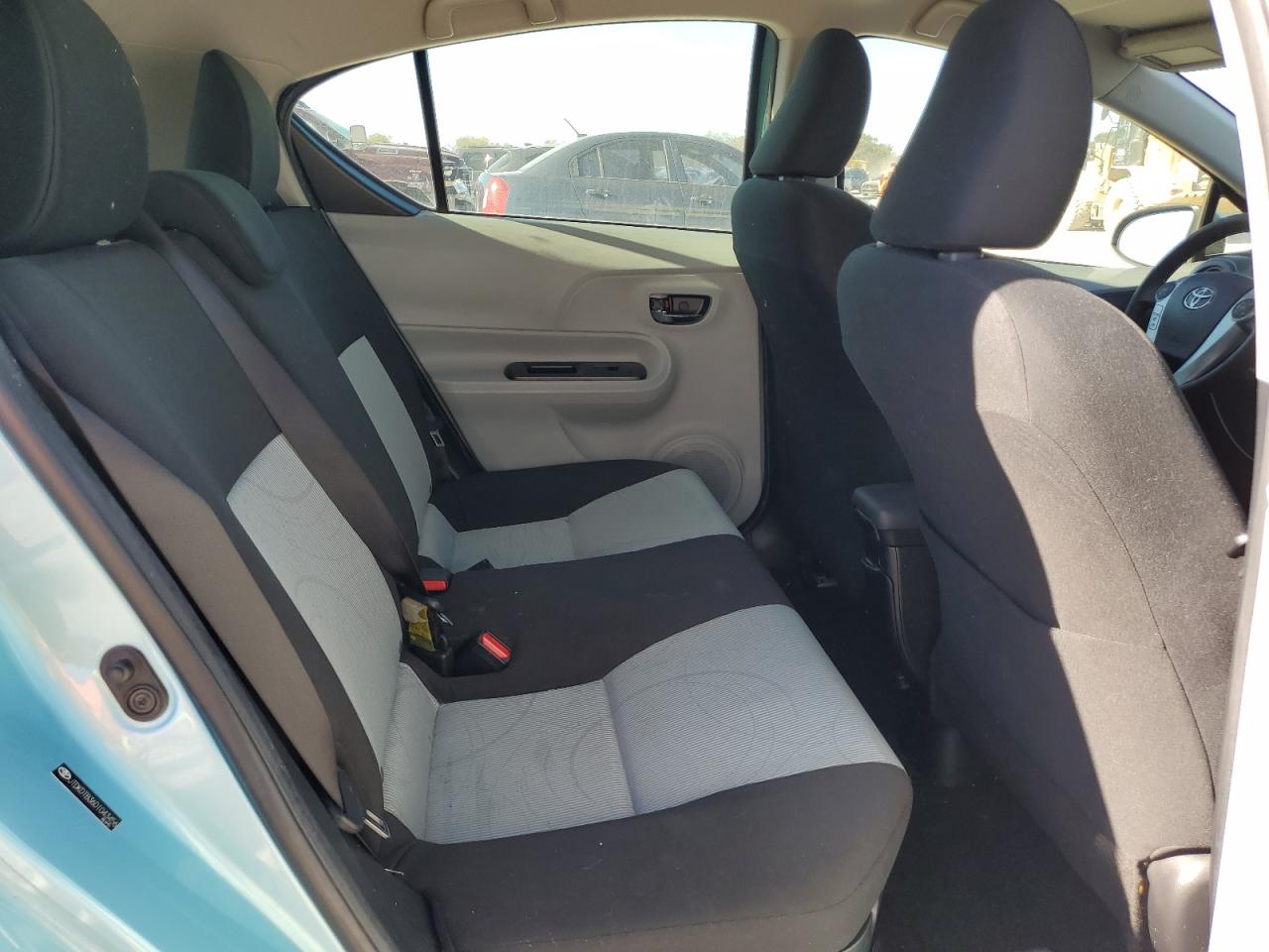 2013 Toyota Prius C VIN: JTDKDTB36D1043456 Lot: 82376355