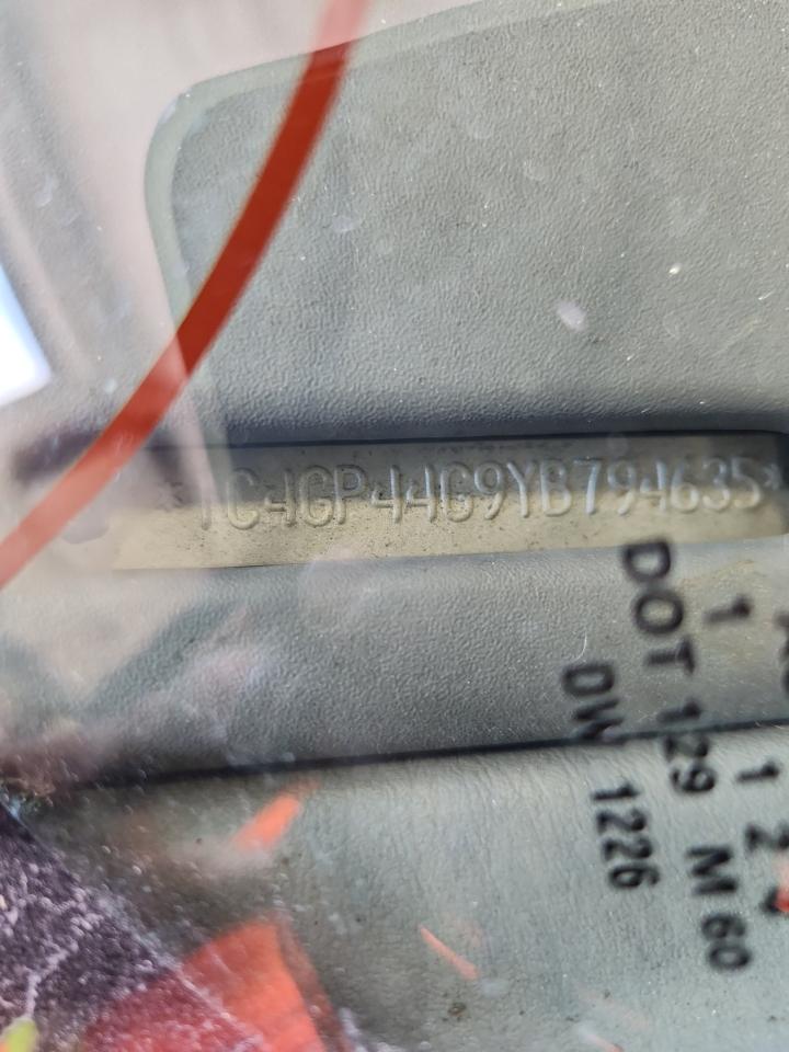 2000 Chrysler Town & Country Lx VIN: 1C4GP44G9YB794635 Lot: 90268495