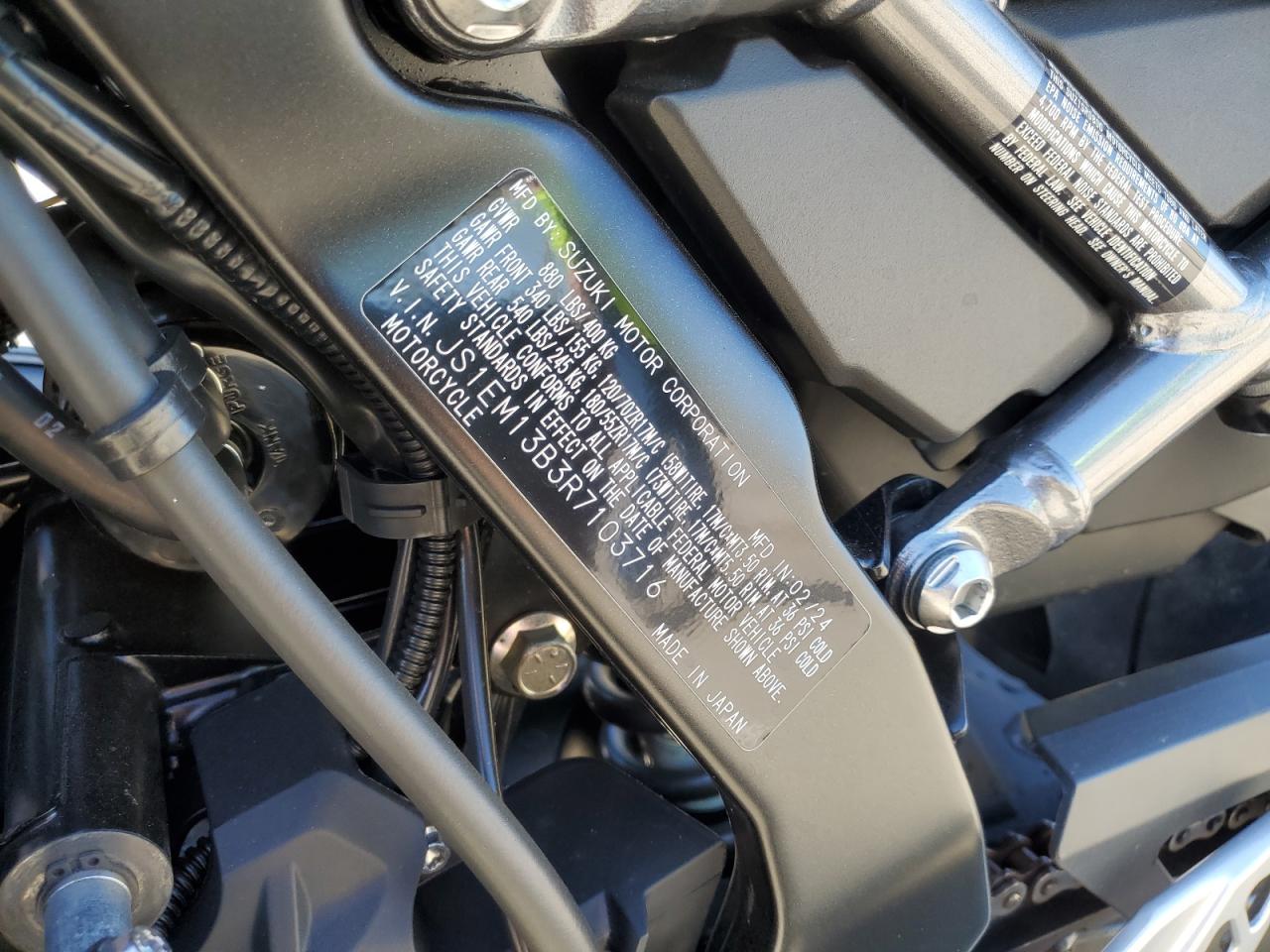 2024 Suzuki Gsx800 F VIN: JS1EM13B3R7103716 Lot: 81859465