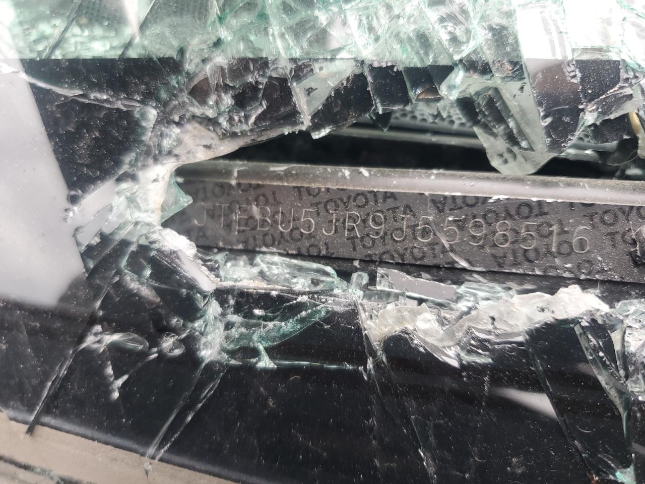 2018 Toyota 4Runner Sr5/Sr5 Premium VIN: JTEBU5JR9J5598516 Lot: 82357245