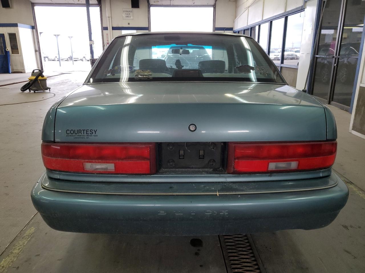 1996 Buick Regal Custom VIN: 2G4WB52M2T1446818 Lot: 82345755
