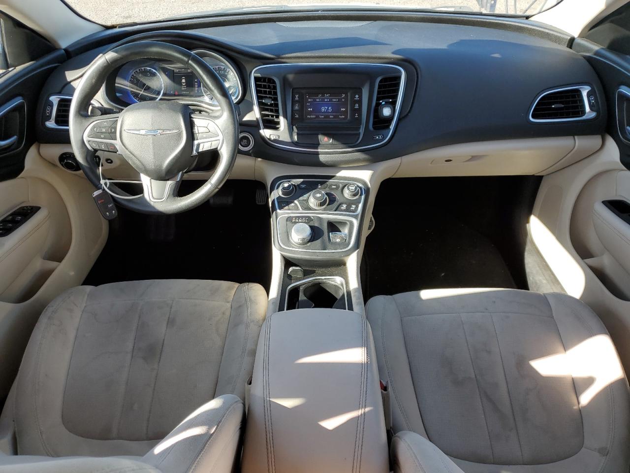 2015 Chrysler 200 Limited VIN: 1C3CCCAB1FN743272 Lot: 81972285