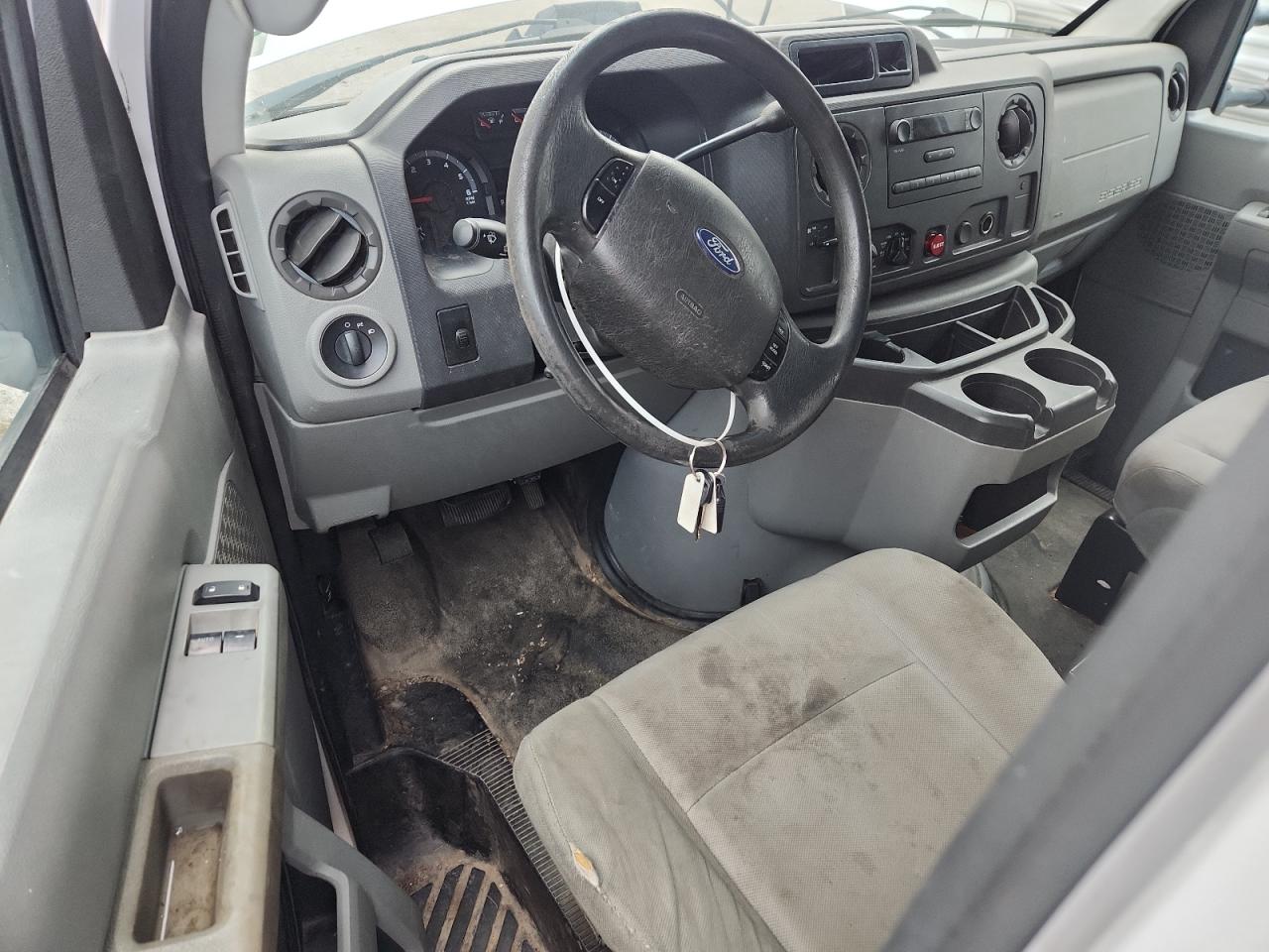 2011 Ford E350 Delivery Truck VIN: 1FDSS3HL7BDA36035 Lot: 82655495