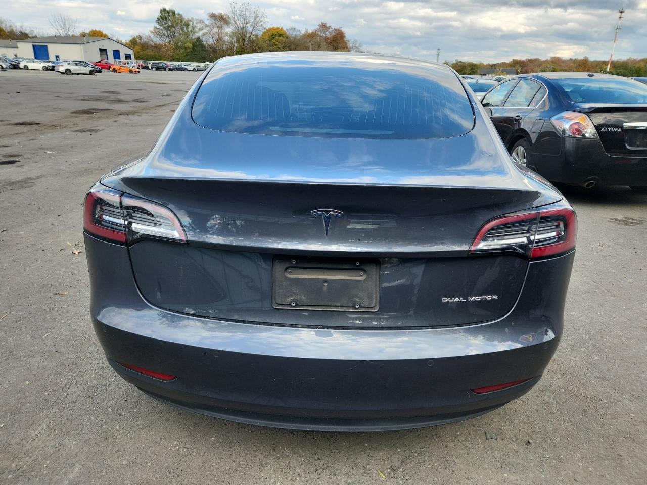 2019 Tesla Model 3 VIN: 5YJ3E1EB5KF386403 Lot: 82427975