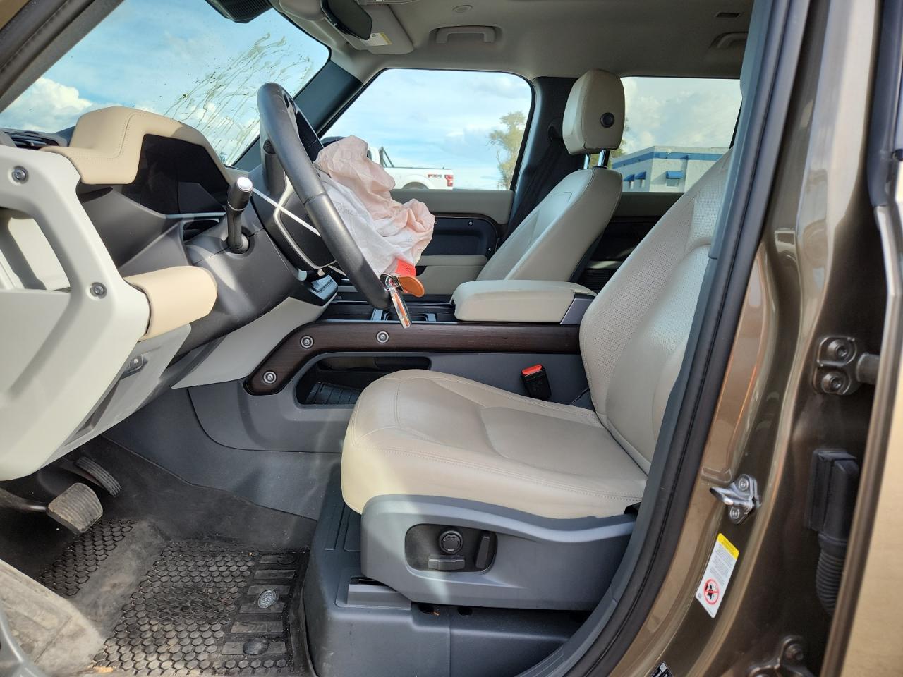 2024 Land Rover Defender 110 S VIN: SALEJ7EX7R2340726 Lot: 89681765