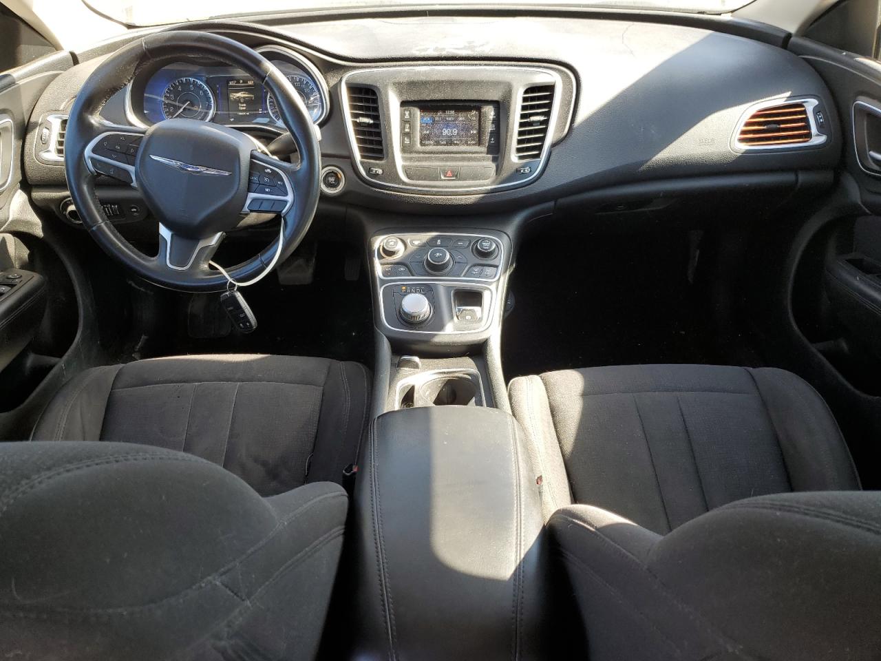 2015 Chrysler 200 Limited VIN: 1C3CCCAB8FN588834 Lot: 86788165