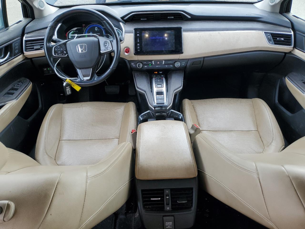 2018 Honda Clarity Touring VIN: JHMZC5F39JC000817 Lot: 85944685