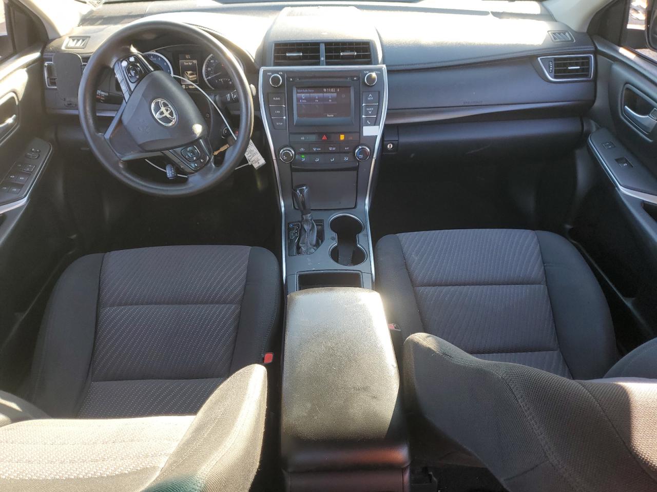 2016 Toyota Camry Le VIN: 4T4BF1FKXGR564782 Lot: 85857105