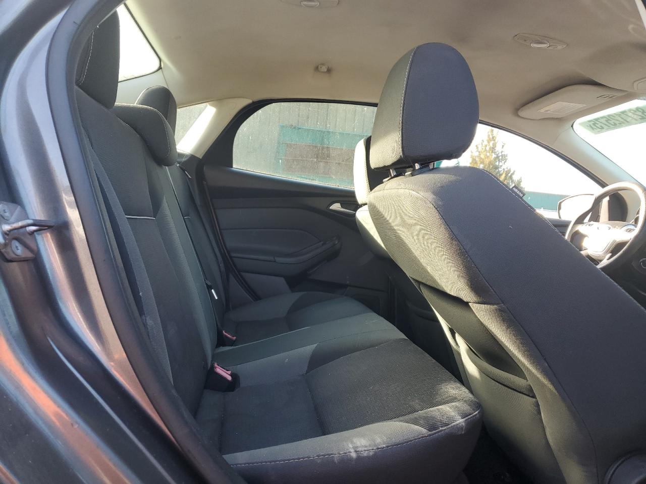 2014 Ford Focus Se VIN: 1FADP3F29EL288037 Lot: 82712575