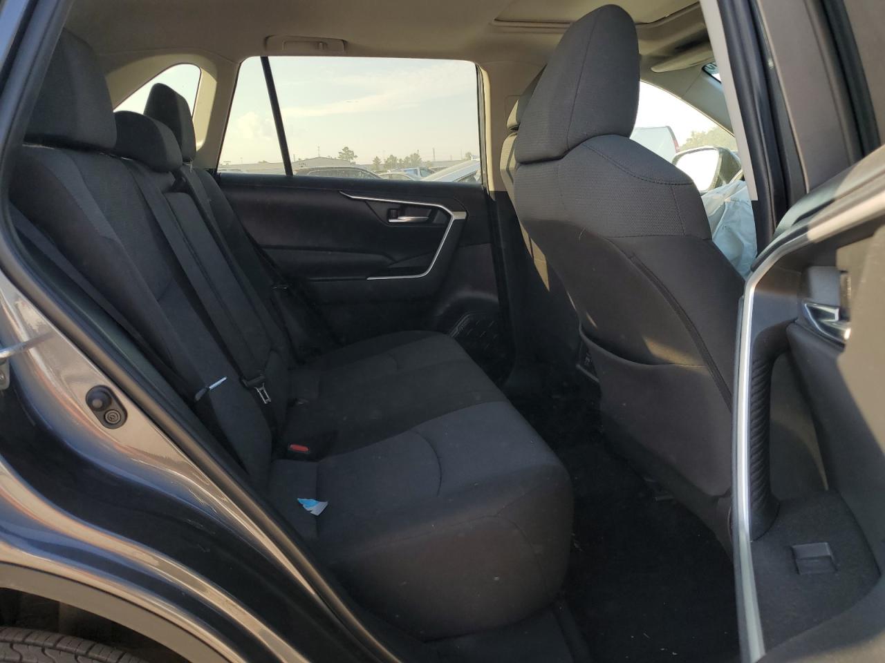 2022 Toyota Rav4 Xle VIN: 2T3W1RFV7NC186610 Lot: 86868755