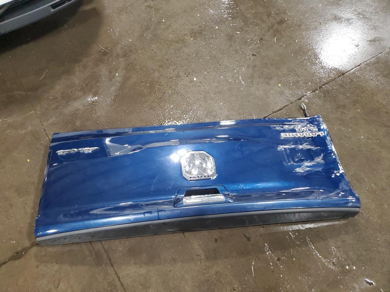 2019 Ram 1500 Laramie VIN: 1C6SRFJT9KN773136 Lot: 82158855