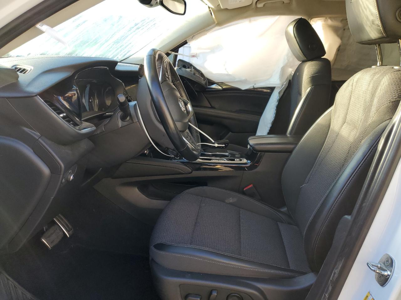 2022 Buick Envision Preferred VIN: LRBAZLR4XND032888 Lot: 90527935