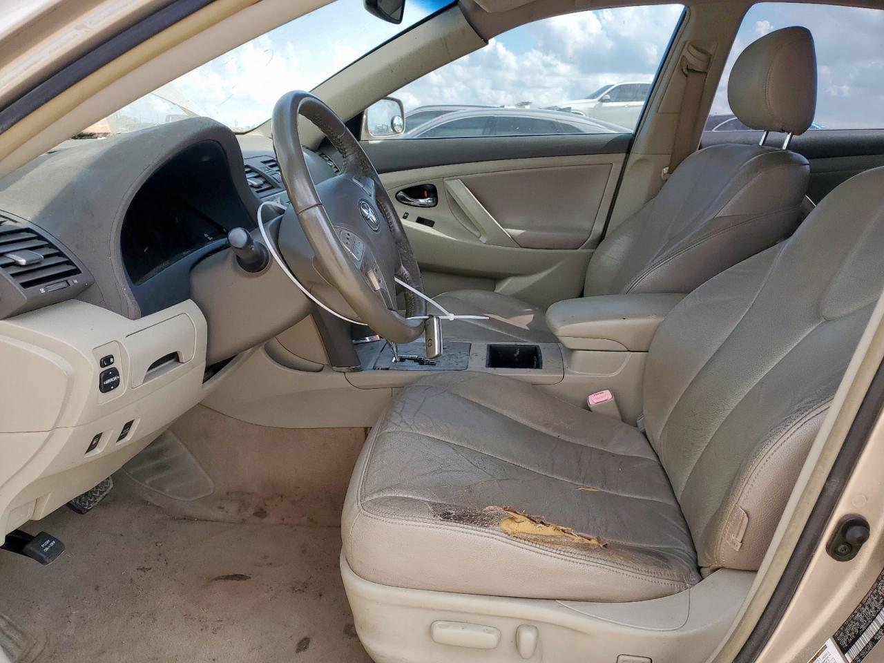 2007 Toyota Camry Hybrid VIN: JTNBB46K273018202 Lot: 82300245