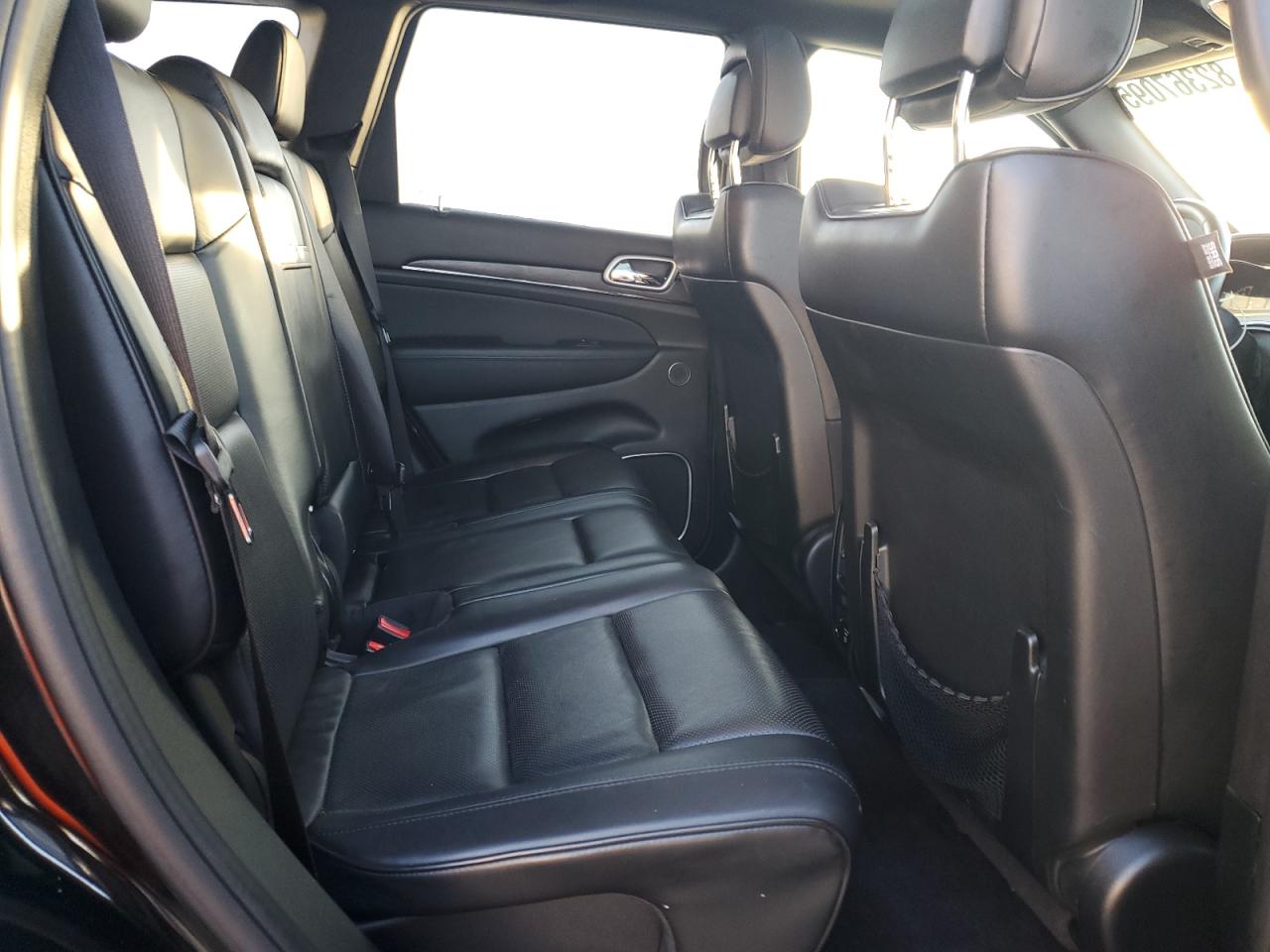 2018 Jeep Grand Cherokee Overland VIN: 1C4RJFCG5JC185033 Lot: 82367095