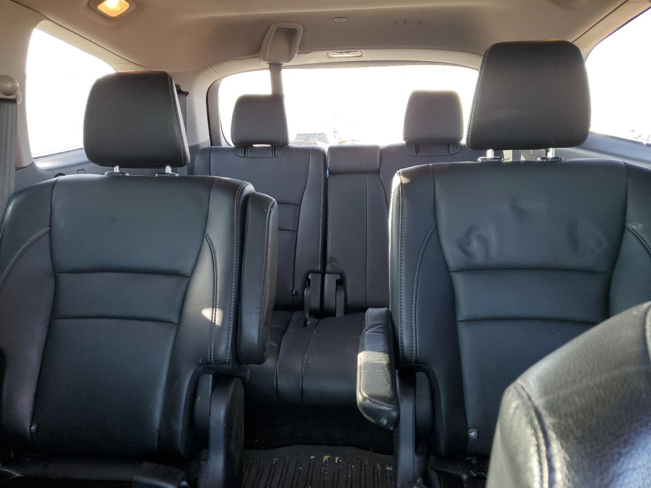 2017 Honda Pilot Touring VIN: 5FNYF6H90HB500972 Lot: 84559435