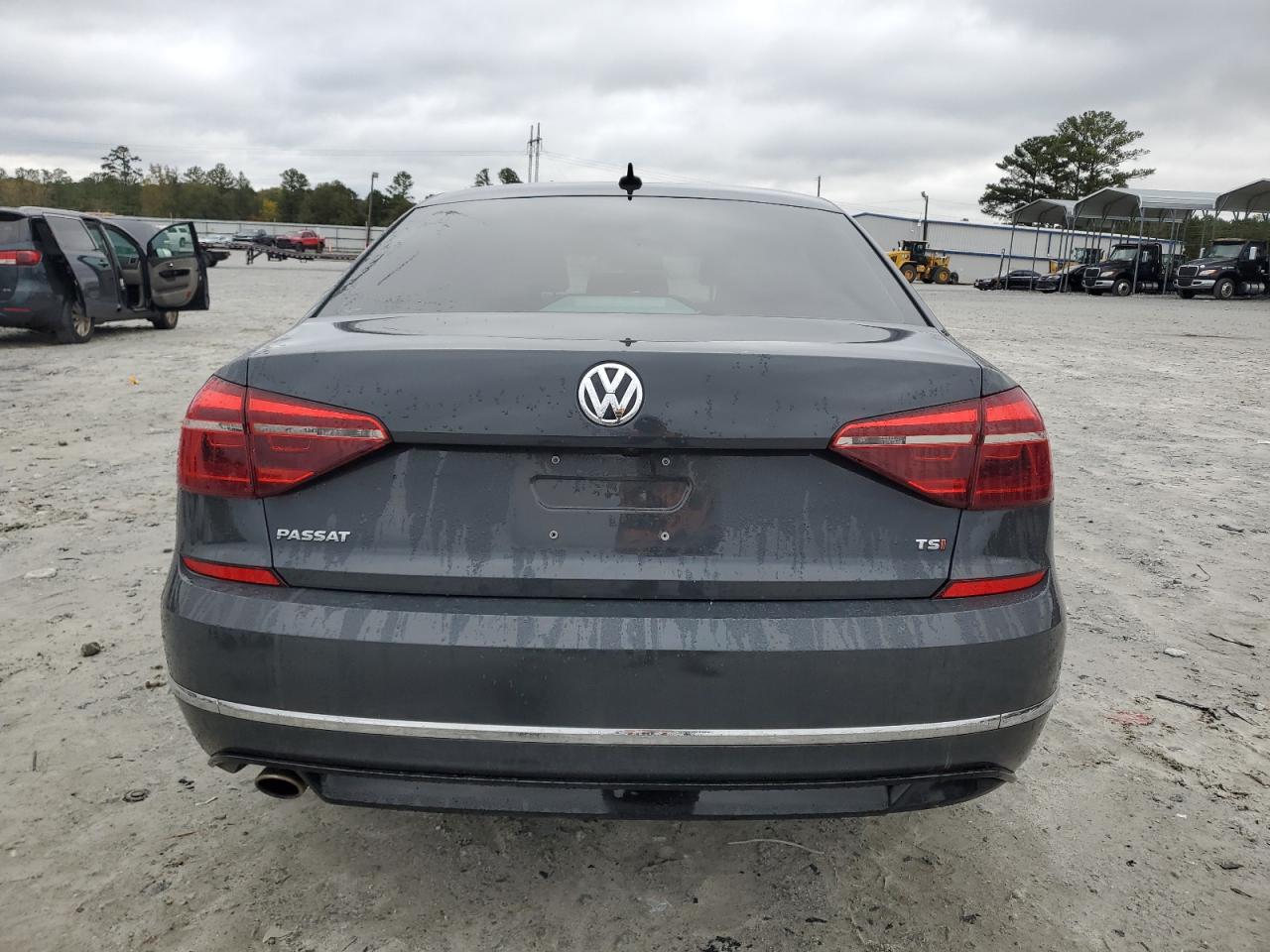 2018 Volkswagen Passat S VIN: 1VWAA7A36JC015344 Lot: 82348465