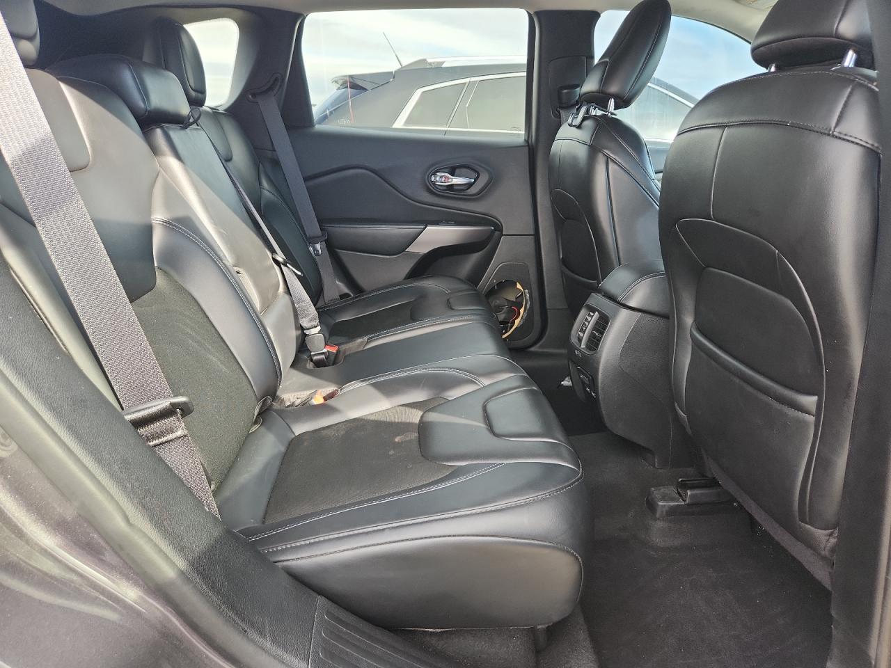 2019 Jeep Cherokee Latitude Plus VIN: 1C4PJMLB1KD485907 Lot: 86442265