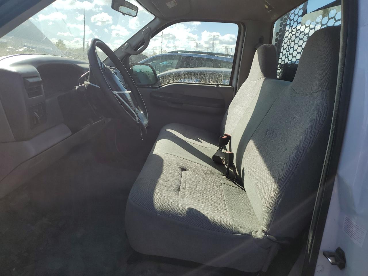 2001 Ford F250 Super Duty VIN: 1FTNF20L71EC58711 Lot: 90374125